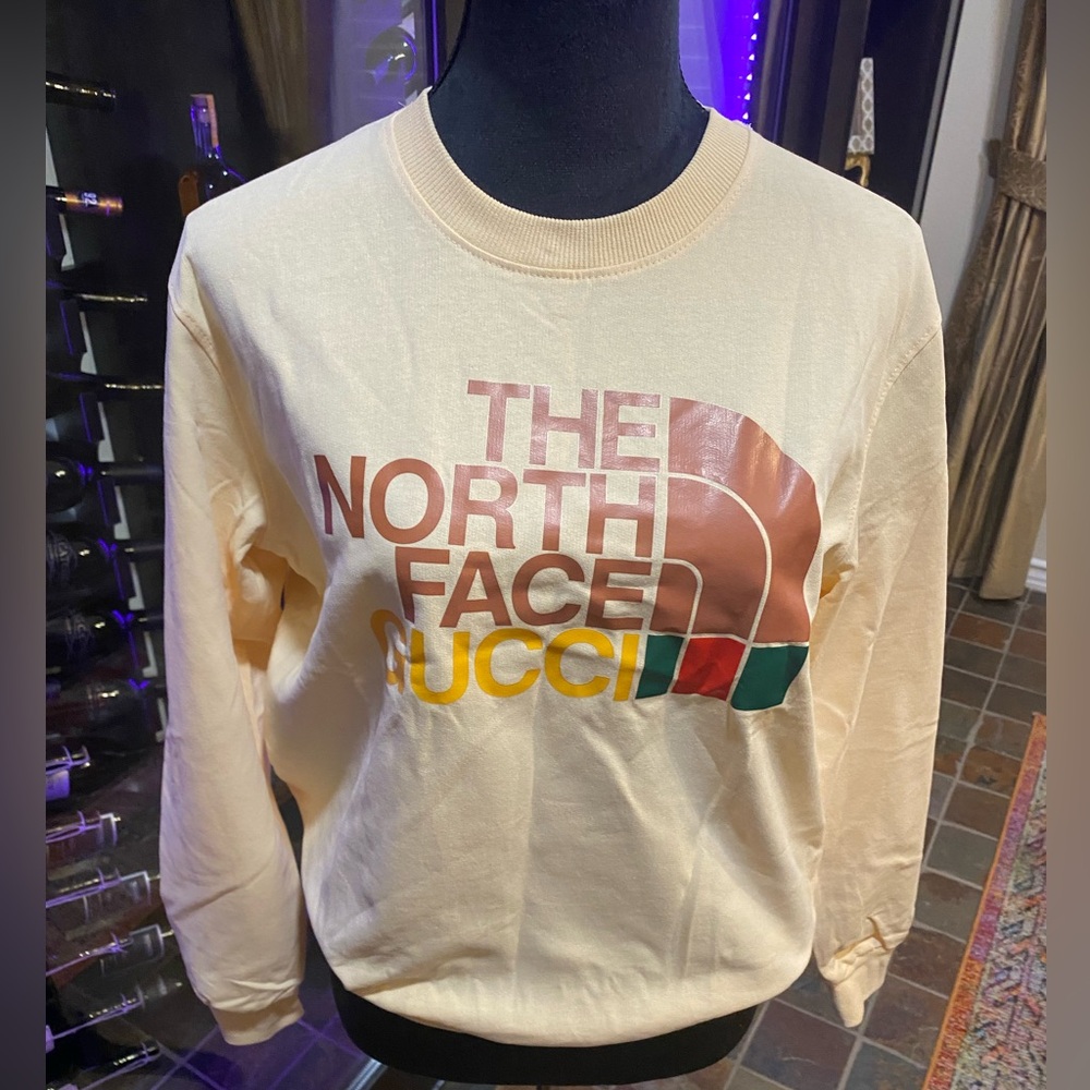 NWT-The North Face (feat Gucci) sweatshirt in cream size Medium.